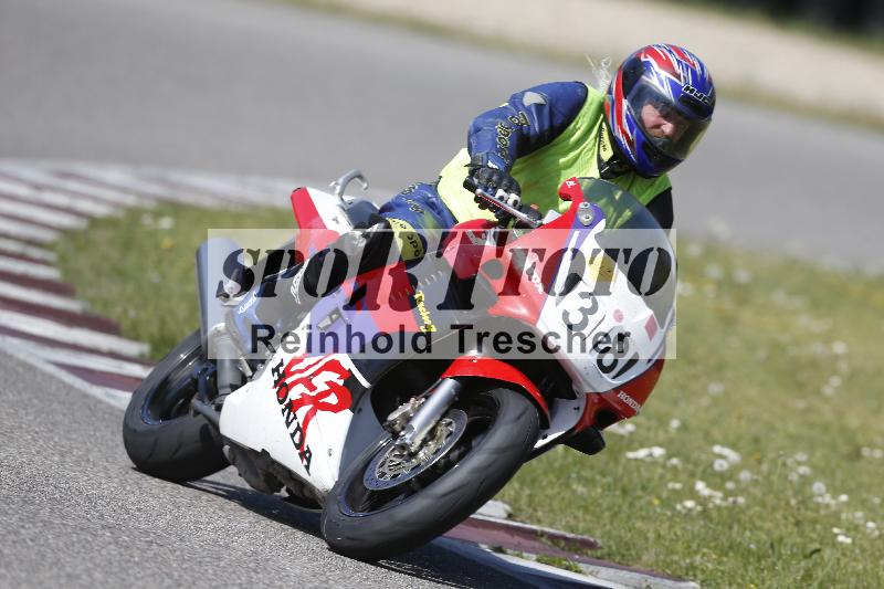 /08 17.04.2026  TZ Motorsport ADR/Gruppe gelb/38